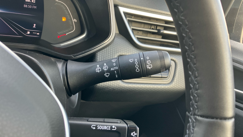 Renault Clio 1.0 TCe 90 Evolution 5dr Petrol Hatchback